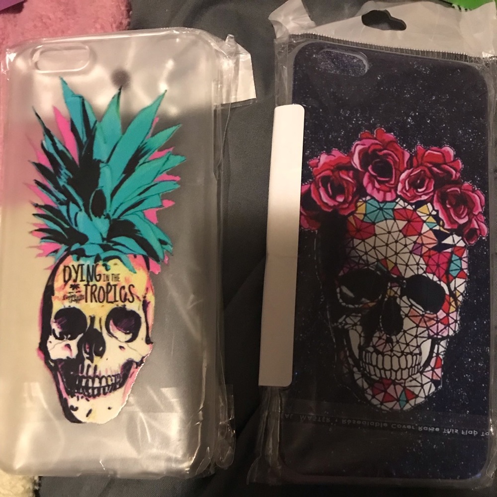 2 skull I phone 6 plus phone cases